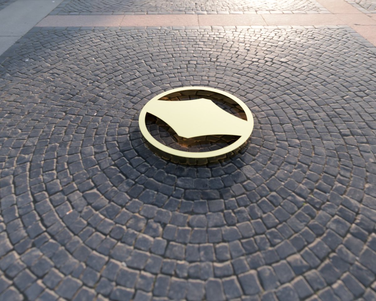 macrocosmo001's tweet photo. アイコンを変更してみました。家紋をベースに3D化したものです。 https://t.co/IvY5GrXNL9