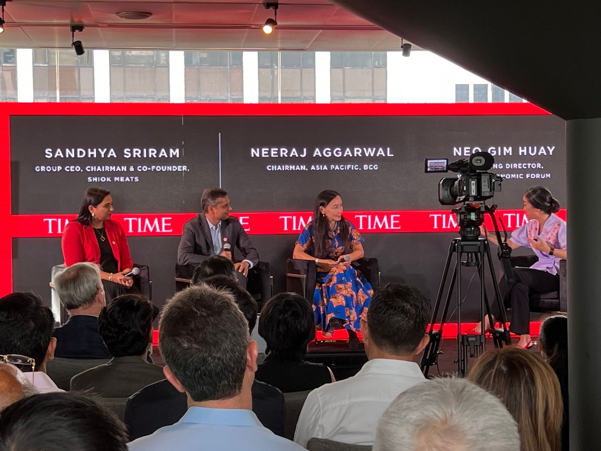 Singapore - @time 100 Leadership Forum - “What would you like the cover of Time magazine to say in 2072?” To <a href="/wef/">World Economic Forum</a> MD Gim Huay Neo - “Earth Regenerated!” <a href="/EDBsg/">EDBsg</a> <a href="/Benioff/">Marc Benioff</a>