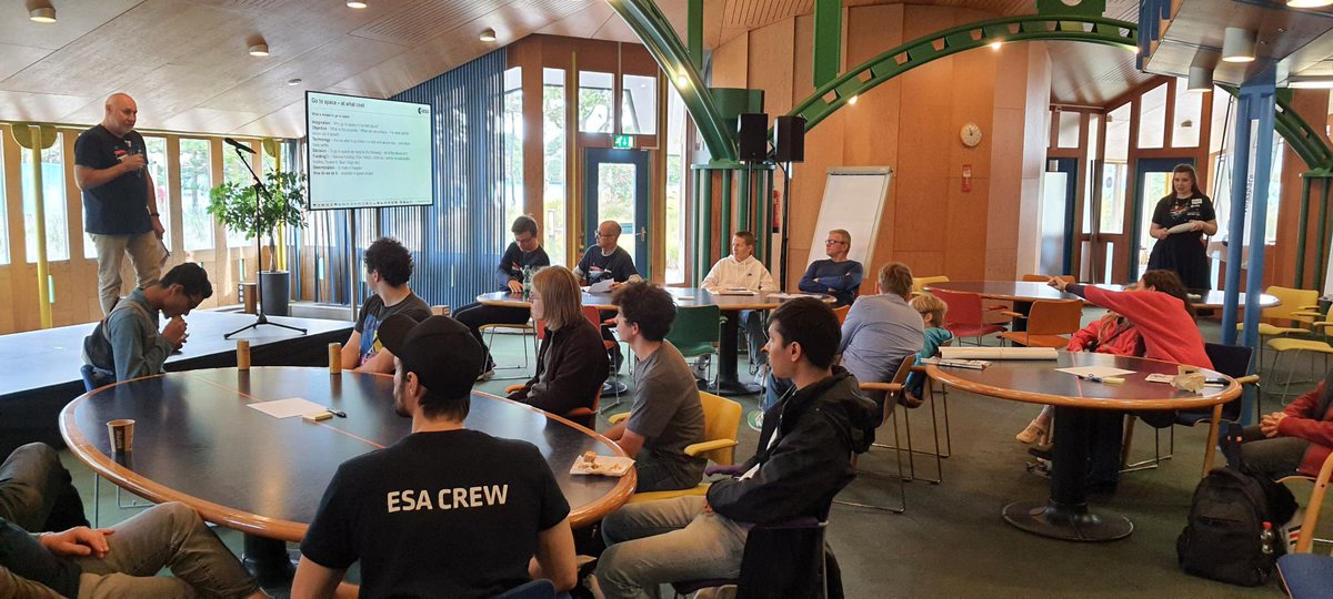Everything from cryogenic fuel to 3D printing on the Moon - First Ask Me Anything session at the Citizen Space Forum at #ESAOpenDay at #ESTEC - in the library close to restaurant