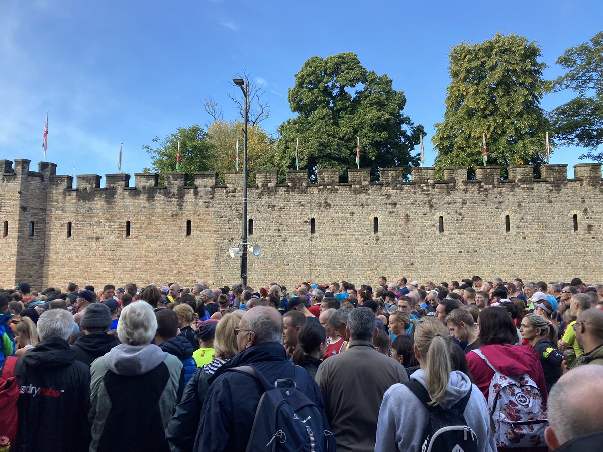 MonmouthshireBS's tweet photo. Elites are about to head out @cardiffhalf, lots of love from the huge crowds gathered to cheer all the runners on! #cardiff2022 https://t.co/CgHRYyxDtc