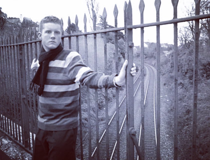 HarrisonDaxNash's tweet photo. Deep dive through the old archives let me dig up this one…
17 year old me clearly loved a photo opportunity, actually captioned it:
‘Just casually waiting for a train’ 🚂
PS: 17 year old me was also not so creative with words 😂
#throwback #photomemory #oldschool #plymouth https://t.co/uiTKmVDMYM
