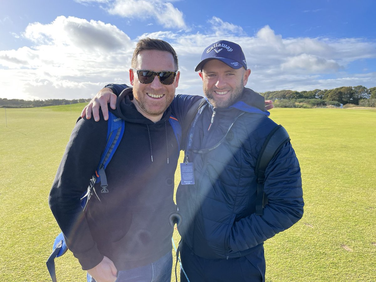 Rcrawf_23's tweet photo. Some week at the #dunhill with the old man! @KingsbarnsGL just incredible… @dunhilllinks 👏👏👏. #carnoustie #standrews #kingsbarns #roooot https://t.co/mFTMWaQIkU