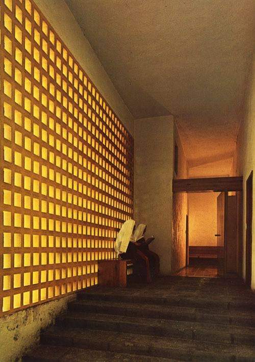 areasvellas's tweet photo. Capilla de las Capuchinas, Tlalpan, México...1953-60
Luis Barragán...
photo René Burri / Magnum...
#architecture #arquitectura #interior #LuisBarragán #Barragán #RenéBurri https://t.co/hMo2pwM0nh