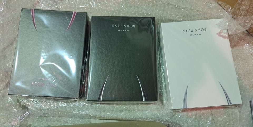 PopPopKshop's tweet photo. BORNPINK Albums already in KR Address. Medyo late due to shipping delay ni YG 🥲 #PopPopUpdates #PopPopProofs https://t.co/wrTcWH50YQ