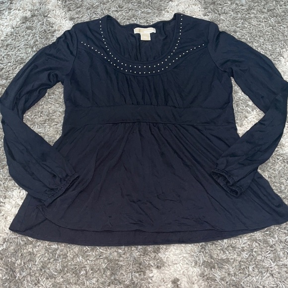 LauraMunoz96's tweet photo. So good I had to share! Check out all the items I'm loving on @Poshmarkapp #poshmark #fashion #style #shopmycloset #rayban #michaelmichaelkors #attiliogiustileombruni: https://t.co/CPE4qrp5Kr https://t.co/oBkmeHzv1X
