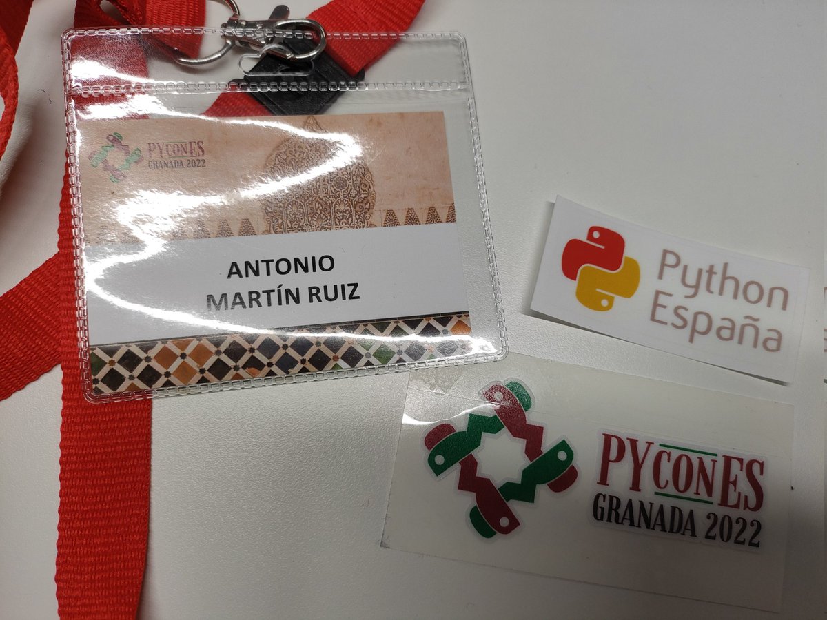 amrantonio42's tweet photo. #PyConES22 https://t.co/D3IOPtdr7s