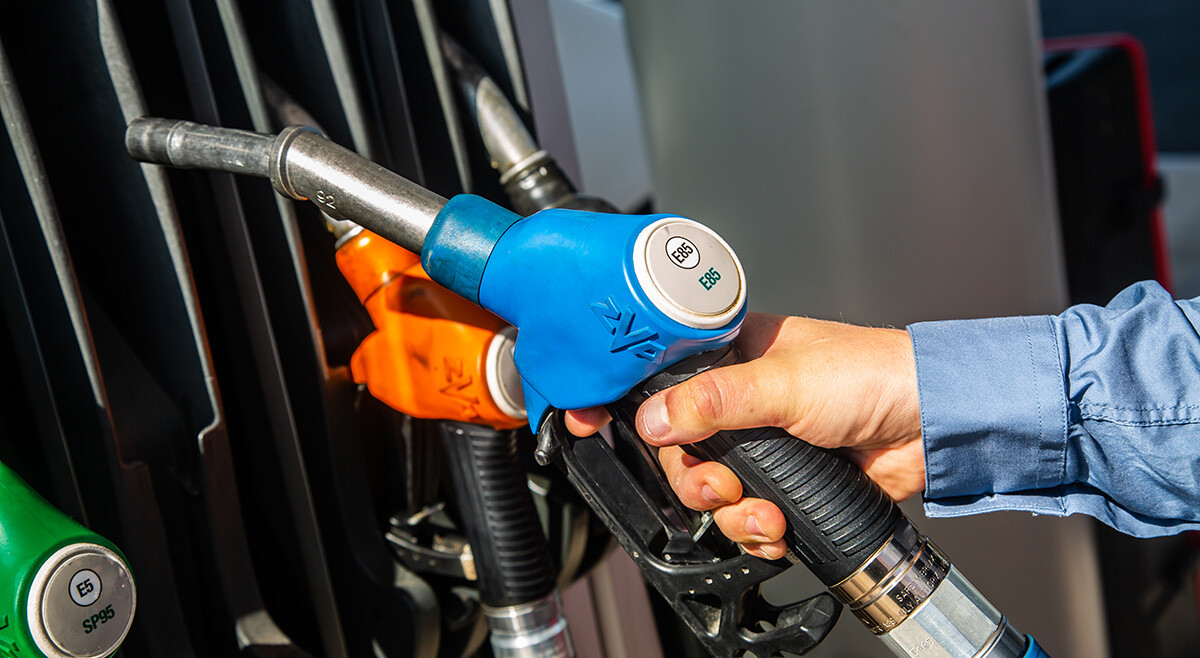 OCF_auto's tweet photo. Le bioéthanol produit en Europe est capable de réduire de 77% les émissions de gaz à effet de serre, et vise à atteindre la neutralité carbone par rapport à l’essence fossile. https://t.co/9R4OP4KaJX https://t.co/IFI2Xuellk