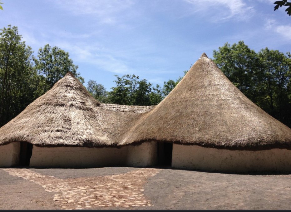 CelticJem's tweet photo. Our #Celtiaidcwmcynon sessions begin in local primary schools straight after half term! 3 two hour workshops in school and a special #bryneryr iron age session at @StFagans_Museum. Msg me to get your school involved❤️🛖#rctprimaryschools #rct #history #education #celtic #heritage https://t.co/i2zRpfVSAd