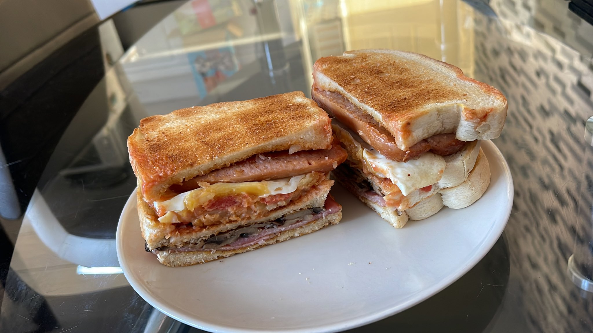 BEST_Brekkie on Twitter "Cafe breakfast sandwich 👌 https//t.co/I4qzRxHzkp" / Twitter