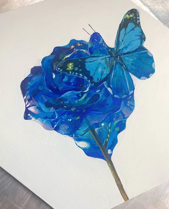 久々に絵の具で描いてる 