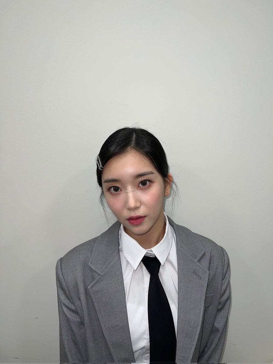 seohyuntjin's tweet photo. — ⭐ Relay Performance Challenge in KCON Saudi Arabia 2022. We, STAYC get chance to be able perform Sorry Sorry by Super Junior senior. One of the legendary song ever in KPOP Industrial 🫶🏻 https://t.co/Hbd6wfUaEk