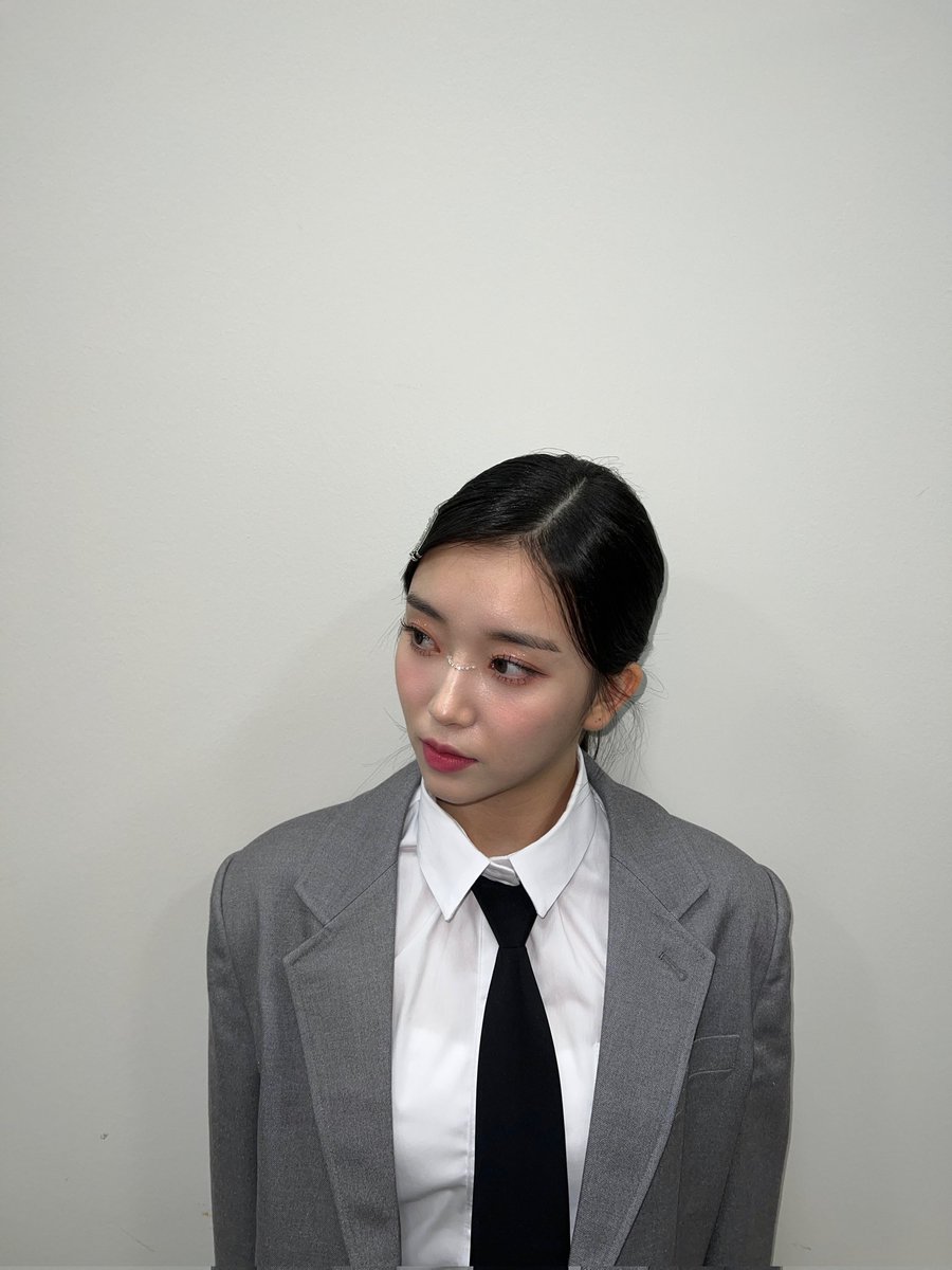 seohyuntjin's tweet photo. — ⭐ Relay Performance Challenge in KCON Saudi Arabia 2022. We, STAYC get chance to be able perform Sorry Sorry by Super Junior senior. One of the legendary song ever in KPOP Industrial 🫶🏻 https://t.co/Hbd6wfUaEk