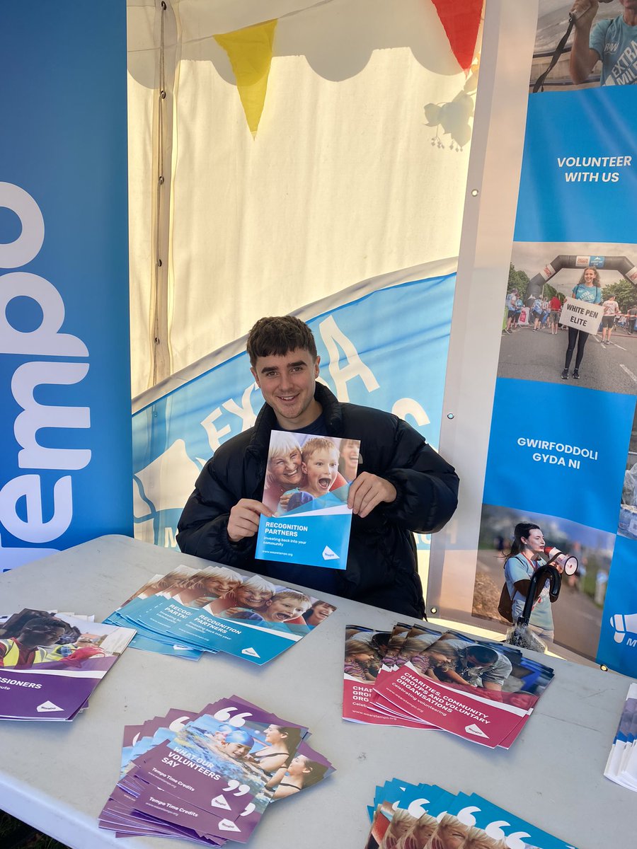 tempo_tweets's tweet photo. Great to have Tempo #TimeCredit Ambassadors supporting our stall @CardiffHalf @Run4Wales this morning in Cardiff. Tempo Ambassador’s support us to tell people about the benefits of volunteering &amp; #TimeCredits as they earn them too! Want to get involved? Drop us a message! https://t.co/2ZKdmv4MsO