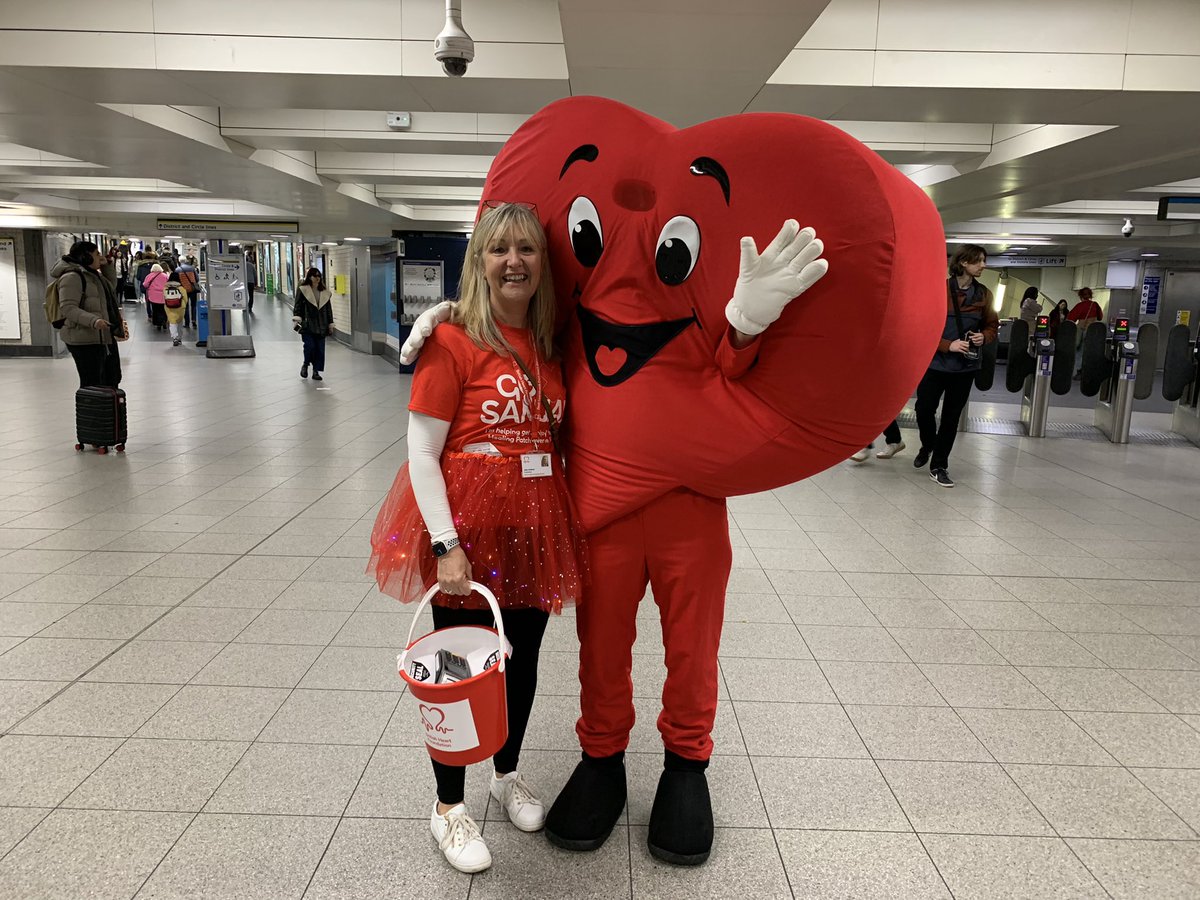 JulieHolland2's tweet photo. Come and visit Mr Hearty at Victoria Station supporting Go Sanjay for the @TheBHF #londonmarathon #gosanjay https://t.co/jfdlesfYsJ