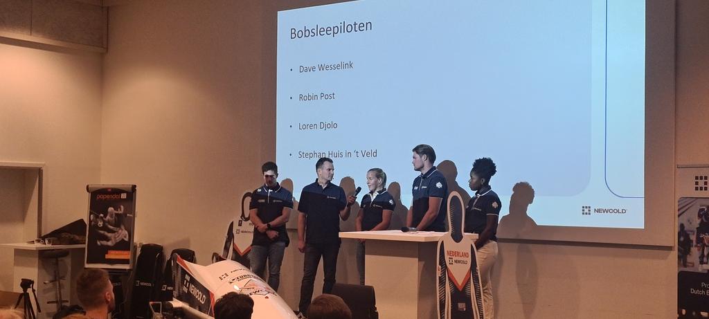 Officiële teampresentatie 2022/2023
 #teamnewcold #papendal #bobslee
<a href="/newcold/">Mark Dinwiddie</a>

Trots op Loren Djolo🍀😘
 m.facebook.com/story.php?stor…