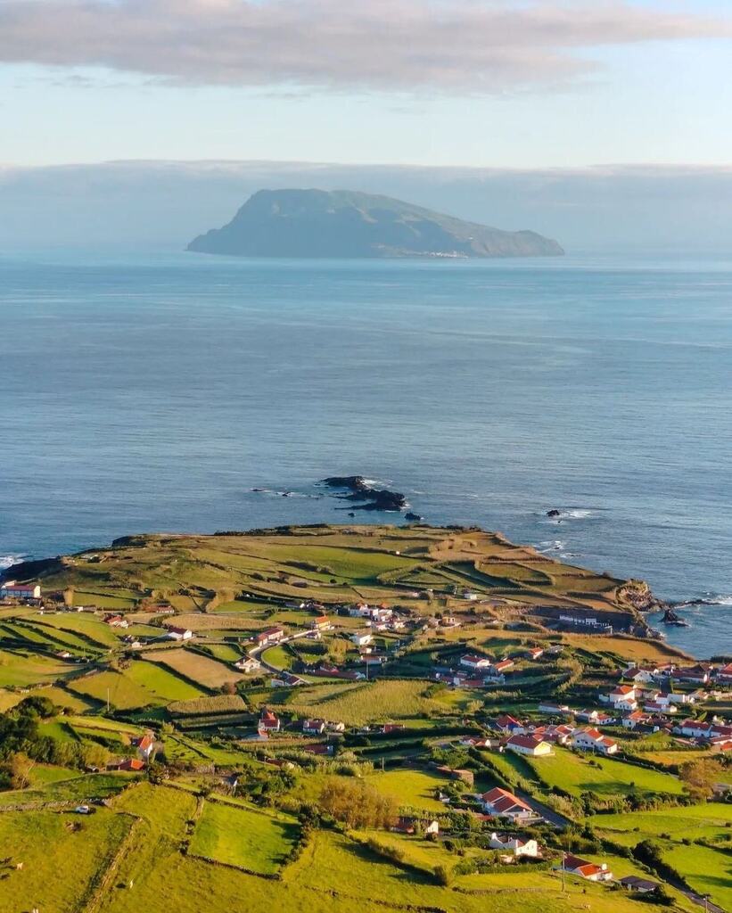 AzoresWhatElse's tweet photo. Se  gostaste do conteúdo, deixa um like, um comentário e segue a conta do @azoreswhatelse 

Photo by @limaami 
.
#visitportugal #natgeoyourshot #earthfocus #explore #naturephotography #neverstopexploring #folkscenery #natureaddict #ourplanetdaily #beautifulplaces #beautifuld… https://t.co/1DmBLF3SPM