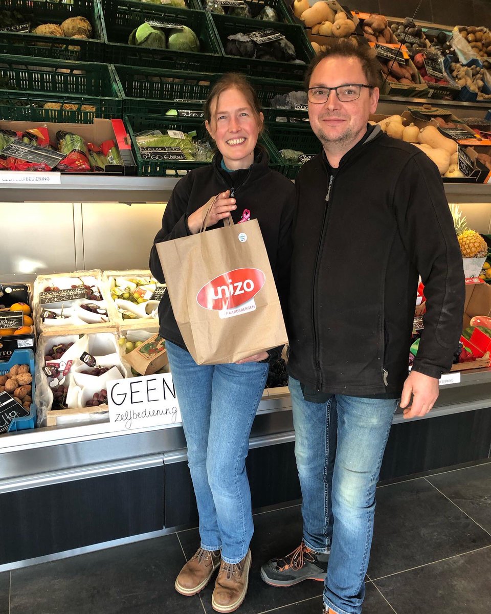 #weekendvandeklant #unizogeraardsbergen handelaars verrassen voor hun harde werk dag in dag uit #loveit
