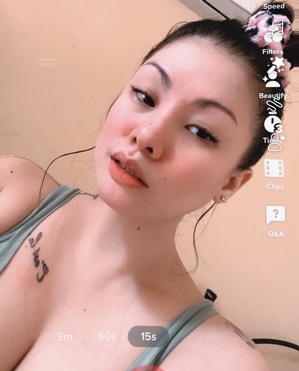 solamisenas1018's tweet photo. I am sugar and spice and everything nice, but if you wanna mess with me, you better think twice..
#boredomattack π«₯ https://t.co/0MMuOcWNnd