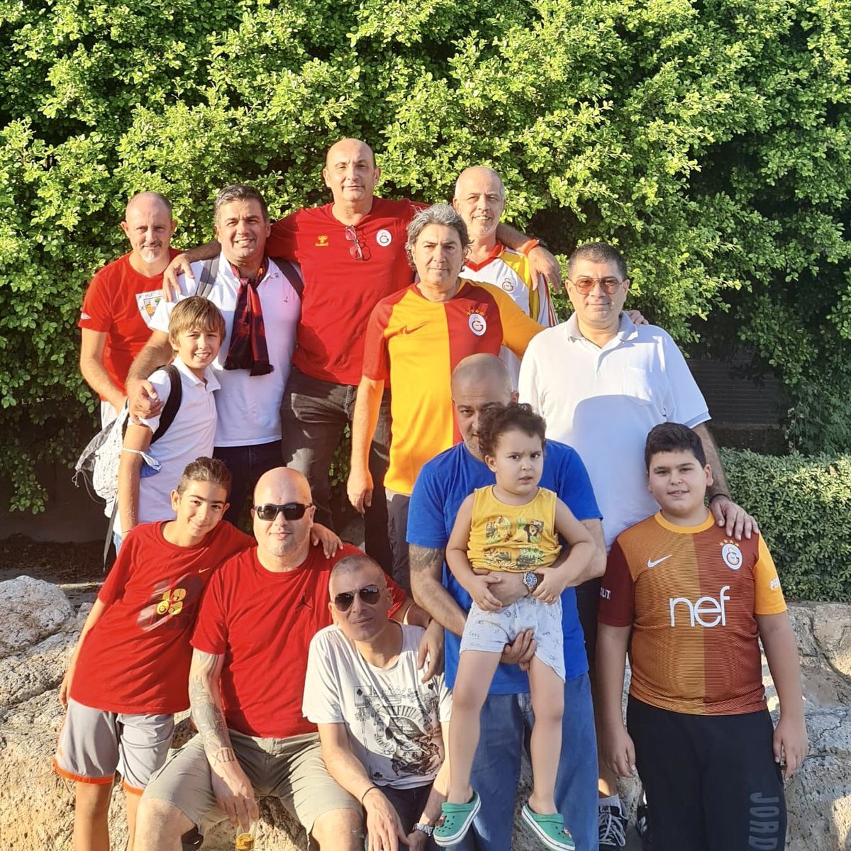 ASY1905Dernegi's tweet photo. Dün ASY1905 üyeleri, aileleri ve küçük aslanlarımızla Galatasarayımızı hem deplasmanda hem de dernek merkezimizde birlikte destekledik. #ASY1905 #ASY1905Derneği #Galatasaray #SadeceGalatasaray https://t.co/9kfbPyNSFC