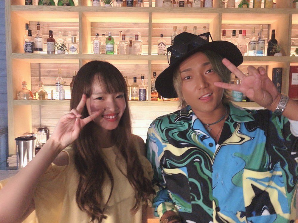 AGE_MASAYA_'s tweet photo. Sing for U🎙
めっちゃ素敵な空間でした🫶🏾🌹
初めて一緒に歌ったのは
3年前のアコースティックLIVE🎹
そこから想い返しても
U.forとはよく歌ってきたなぁ🎤
これからも変わらず
パワフルな歌声で
みんなを包み込んでな🤱🏾💫
改めて誕生日おめでとう🎂🎉
#SingforU #写真若すぎ https://t.co/NlFlRAosio