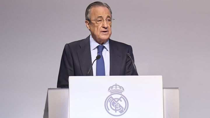 Florentino: "Han subido los precios de suscripción para ver el fútbol a los espectadores en los últimos años. Hemos perdido aficionados y cada vez cobran más a los que se quedan. Convirtiendo un producto popular en uno de lujo".

"Algo hacen muy bien en EEUU y muy mal en Europa".
