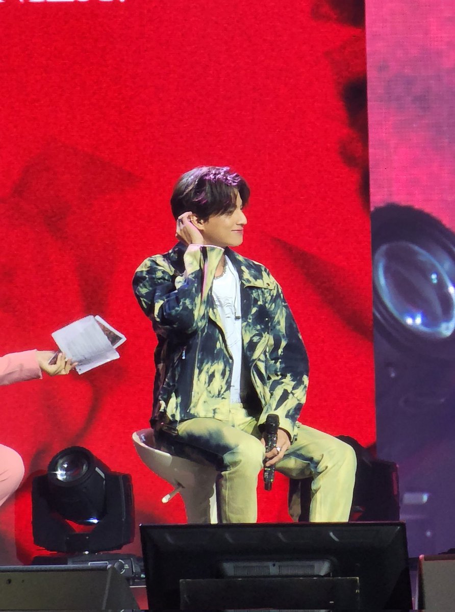 kmusify's tweet photo. 20221002 GULF 1ST FAN MEETING IN MANILA 2022

Gulf smells like a dream come true 💖 

#GulfKanawut #GulfinManila2022 https://t.co/Q7J3imNfX8