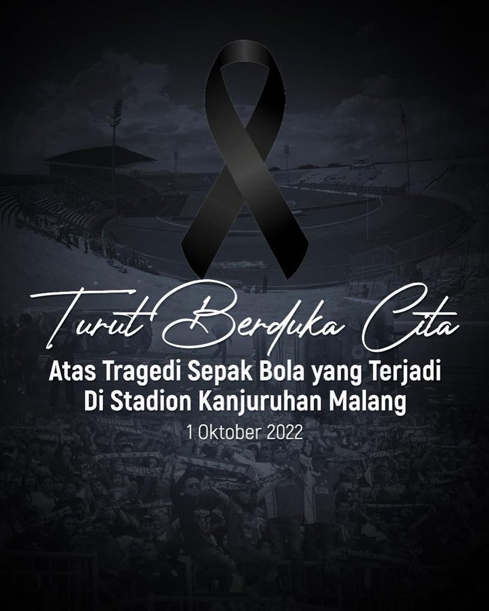 DivHumas_Polri's tweet photo. Atas nama Kepolisian Negara Republik Indonesia kami menyampaikan rasa duka cita yang sangat mendalam atas tragedi yang terjadi di Stadion Kanjuruhan Malang, Jawa Timur dan menyebabkan wafatnya para suporter dan petugas keamanan. https://t.co/y9zniZfxRT