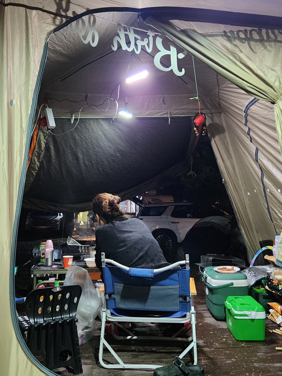 odissy's tweet photo. A first experience: Camping in the middle of a rain https://t.co/AE4hpXprcE