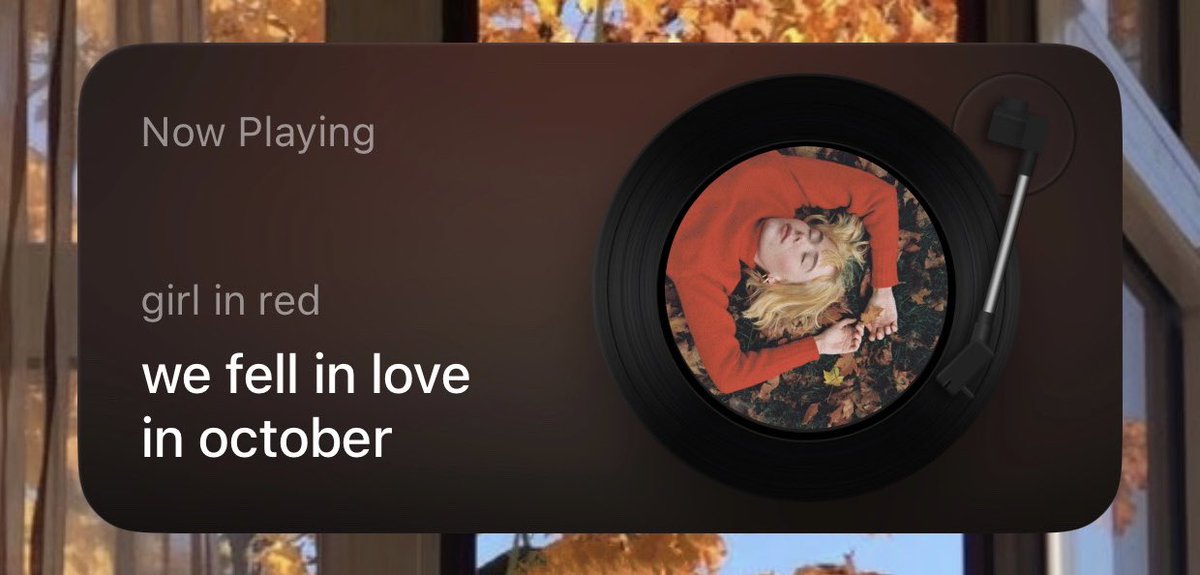 impfGetaway's tweet photo. We fell in love in October 🧡🍂 https://t.co/jbpjovNhWv