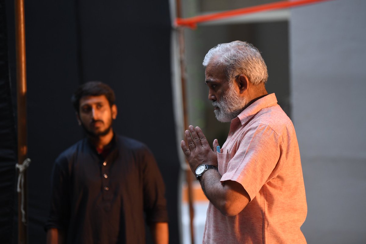 savereesrigaur's tweet photo. Salute to his dedication, hardwork and experience.
Love you Papa❤️
#arvindgaur #asmitatheatre #bimtech #theatredirector #actortrainer #director #actor https://t.co/dCUDZxpt95