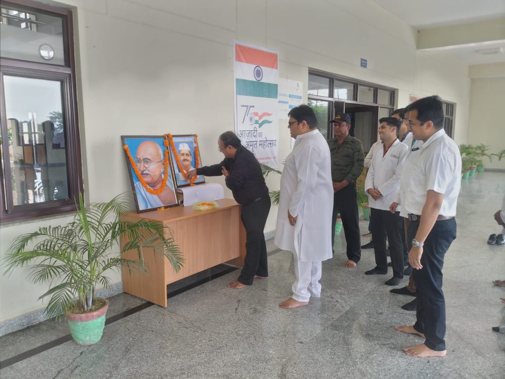 asmcbasti's tweet photo. #Gandhijayanti #LalBahadurShastrijayanti
At MVASMC Basti @asmcbasti  Celebrated with resolution to keep good moral values and to keep the Nation first....@MeUPGovt #DGMEUP https://t.co/QDjc6p4c5C