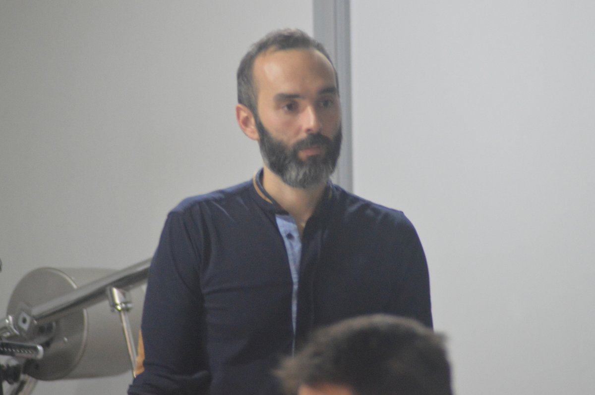 terapiamanualUE's tweet photo. 🔴 MASTERCLASS
🎯 El Prof. @AlbertoCMFisio y Prof. Pedro Madrigal han impartido en Centro ICOT Santa Cruz una 📚  Masterclass sobre 🧠 Neuroplasticidad post-lesión del🦵🏽ligamento cruzado anterior #ejercicio #invasiva #fisioterapia @terapiamanualUE @UECanarias @grupoicot https://t.co/Lx6Ad5FXNc