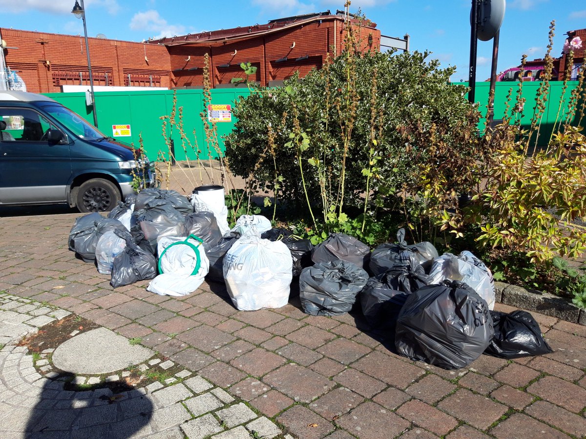 MissChiefCacher's tweet photo. A great haul this morning litter picking around the Agora car park in Wolverton. #geocaching #CITO #cacheintrashout @GoGeocaching https://t.co/SBqXhDttJS