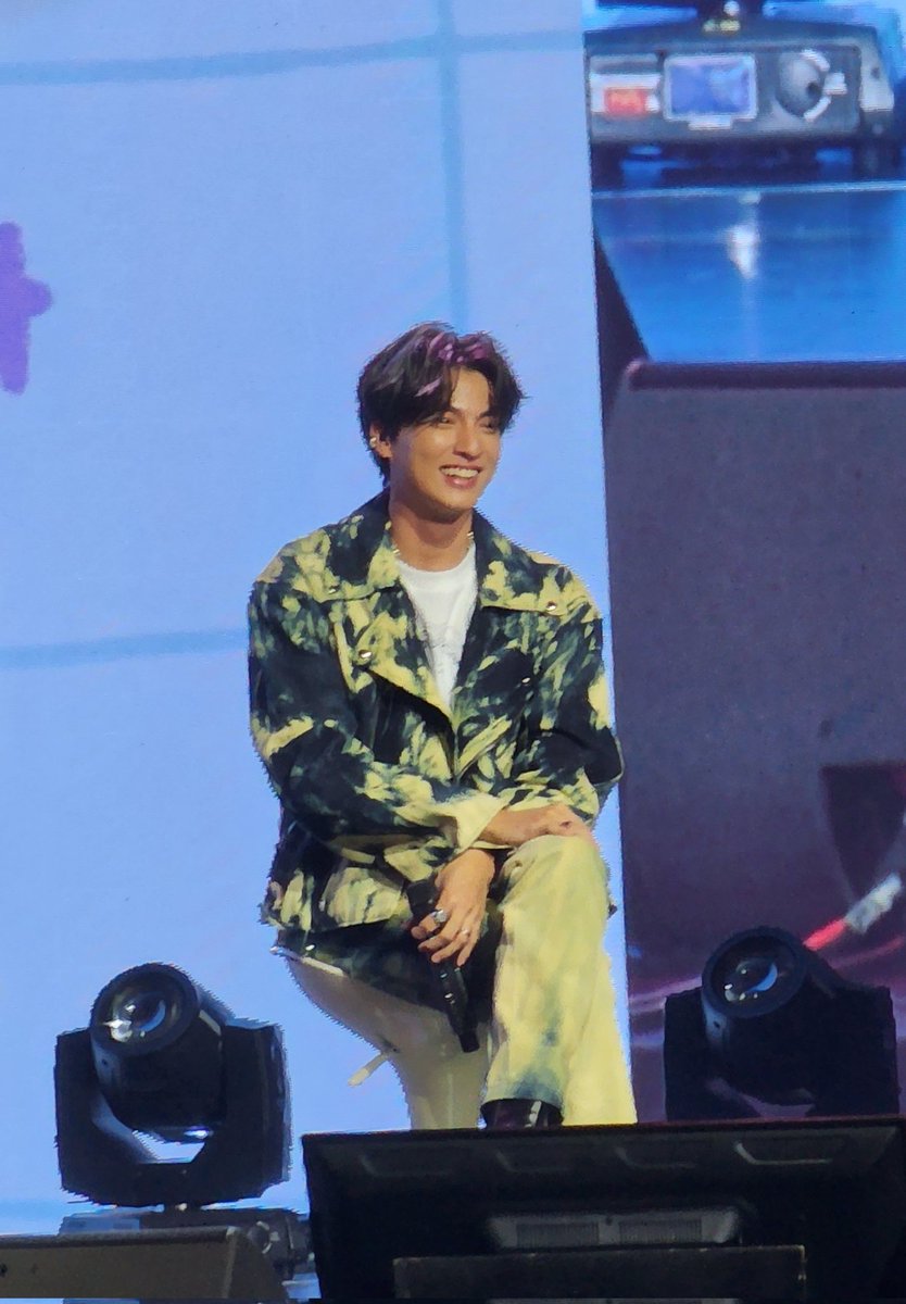 Amy30033156's tweet photo. U look so angelic, so gentle en soft, cant help falling in love wz u again 🥰🥰
(Pic cr.)

GULF IN MANILA 

@gulfkanawut #gulfkanawut
 #Gulfthe1stFMinMANILA https://t.co/QWzAQnM7gA