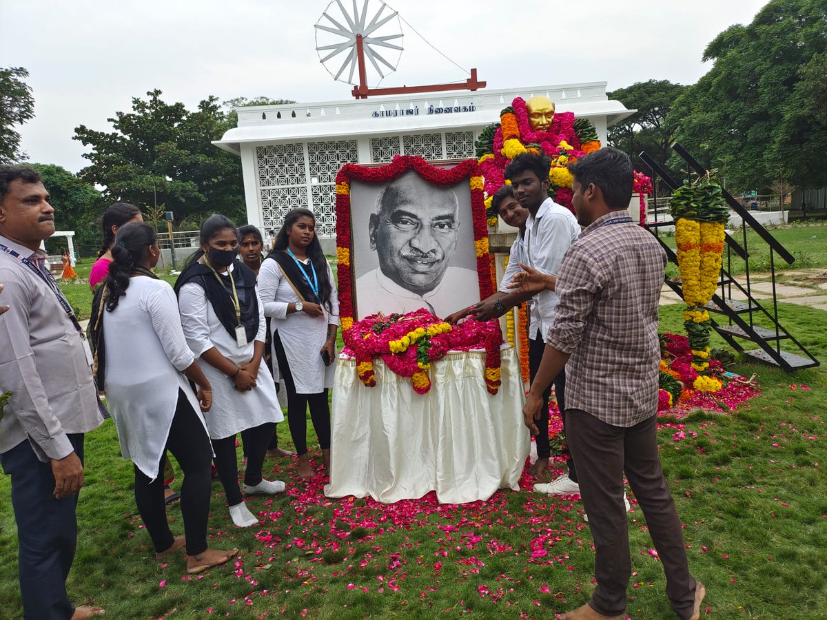 Nss_Stcas107_Ch's tweet photo. Karmaveerar Kamarajar Memorial Day

கல்விக்கண் தந்த வள்ளல், தமிழ்நாட்டின் மேனாள் முதல்வர், ஏழைப்பங்காளர், கர்மவீரர் பெருந்தலைவர் காமராஜர் நினைவுநாள் நினைவேந்தல்...

@Nss_Stcas106_Ch
@Nss_Stcas107_Ch 
@NssUnom @NSSindia @NSSChennai https://t.co/fj9p9qlq2k