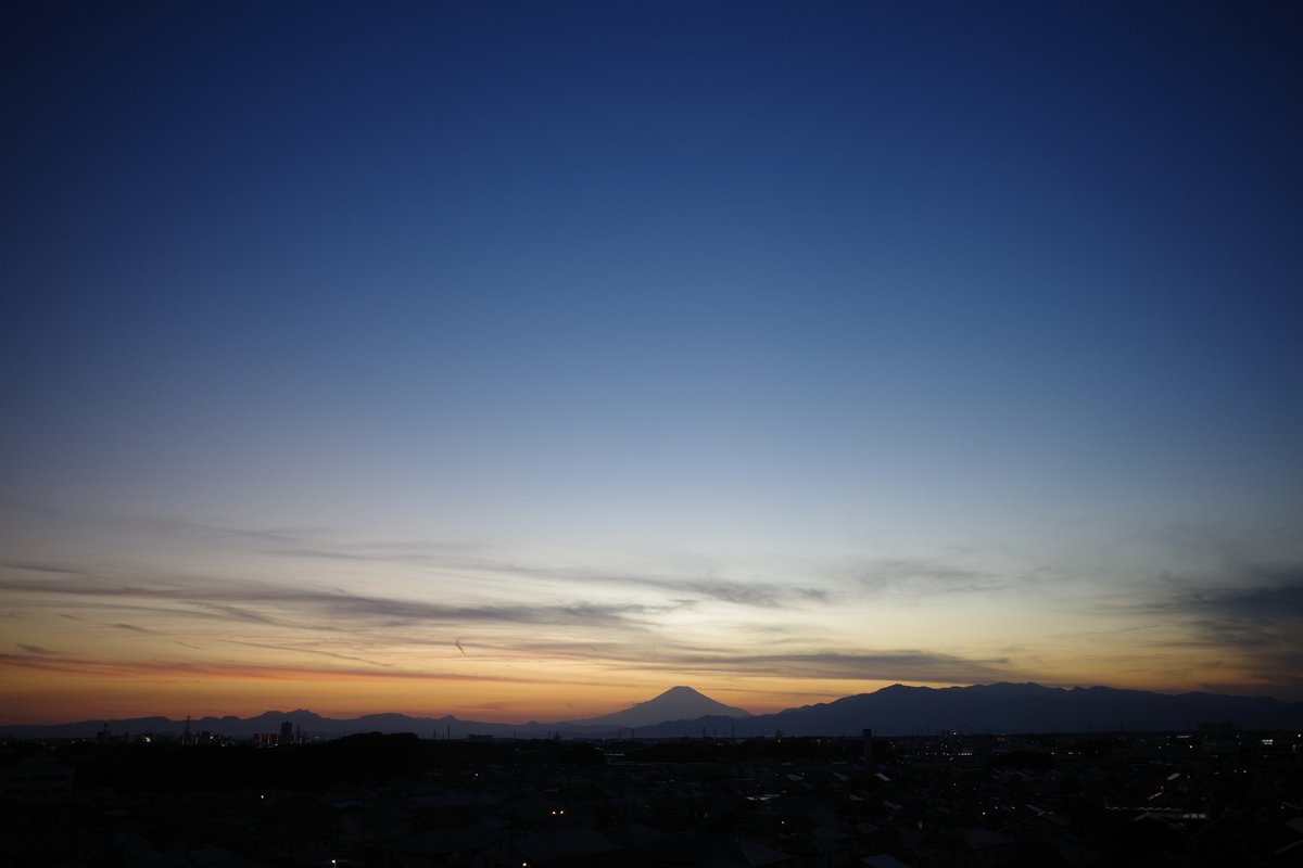 uvMK01GeS8alhLn's tweet photo. #02October2022
#GoodEveningYokohama
お疲れ様
今宵も皆さんには
良い夜を
お過ごしください
#光街浪漫 
#光をあつめて 
#grsnaps
#grsnapsyokohama
#ricohgr3 https://t.co/xRXmT6nDMm