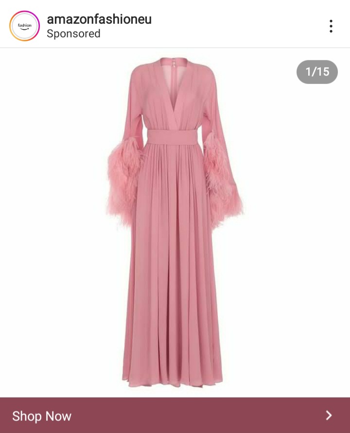 Nothing says romance writer quite like this does. Giving me Barbara Cartland vibes...
#romance #romanticnovelist #romantic #pink