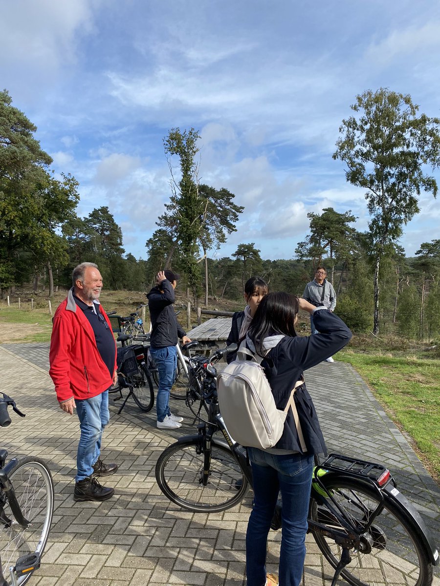 RonaldterHoeven's tweet photo. Because Rheden is hosting the Japanese woman volleybalteam, we welcome the Japanese chamber of commerce to the National park Veluwezoom. Of course we will also visit the match Japan vs Argentina in @GelreDome.  #WWCH2022 #itselectrifying @Oversteegen https://t.co/FASh7Q7THd