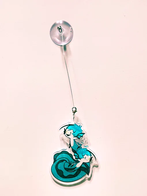 アクリルスイング届きましたー!サイズ今回、大きいです8cm×8cm! 