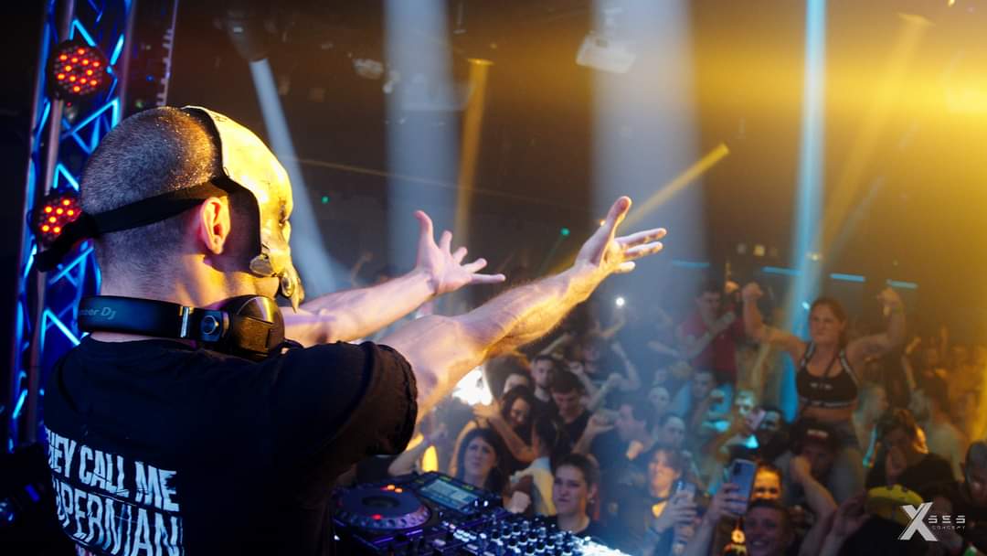 Louise 🌻 tweet media