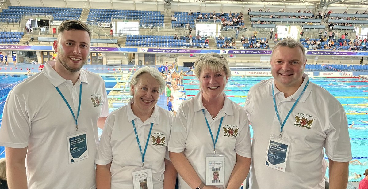 Our team staff Coaches Martin &amp; Jan and Team Managers Barry &amp; Tracy have their battle paint on willing team Dorset on #SEswimming #CountyTeamChamps <a href="/PooleSwimming/">Poole Swimming Club</a> <a href="/SwimBournemouth/">Swim Bournemouth</a> <a href="/Seagulls_Swim/">Seagulls</a> <a href="/swimwestdorset/">Swim WestDorset</a> @BlandfordFlyers