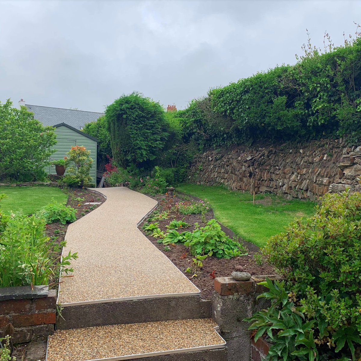 MAGAMemescoin's tweet photo. ⭐️ THAT'S ANOTHER AMAZING TRANSFORMATION ⭐️

Our resin bound solution truly transformed this garden pathway and we love it! 😍

#JoinTheRevolution #Sustainable #ResinBound #RecycleBound #ResinBoundDriveway #Oltco https://t.co/hWteWwLAtY
