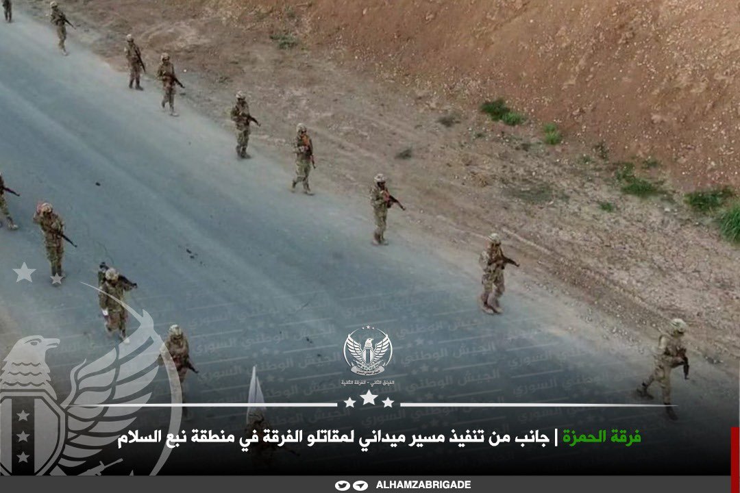 alhamza_brigade's tweet photo. #الجيش_الوطني_السوري 
#الفيلق_الثاني_الفرقة_الثانية 
 #فرقة_الحمزة_قوات_خاصة
جانب من تنفيذ مسير ميداني لمقاتلو الفرقة في منطقة نبع السلام https://t.co/xUtPHbwVZY