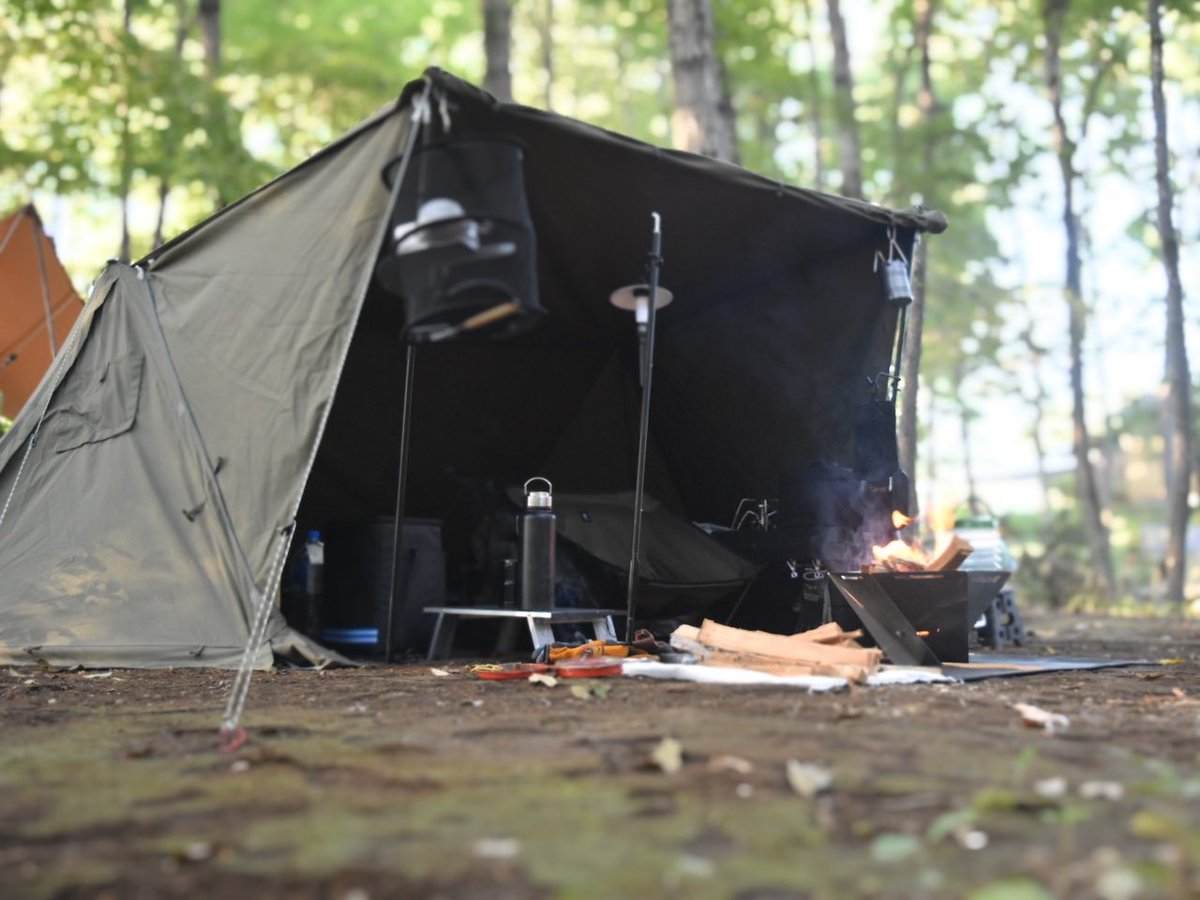 aocamp1212's tweet photo. #初キャンプと現在を貼れ 
最初2回はグルキャン（写真全然撮ってなかった）
ツーリングドームst以外は全部とりあえずパチモンで揃えた
どハマりして初めて3ヶ月で20万くらい貢いで今はソロキャンにハマってます🏕
#ソロキャンプ https://t.co/76sDgBPvm4