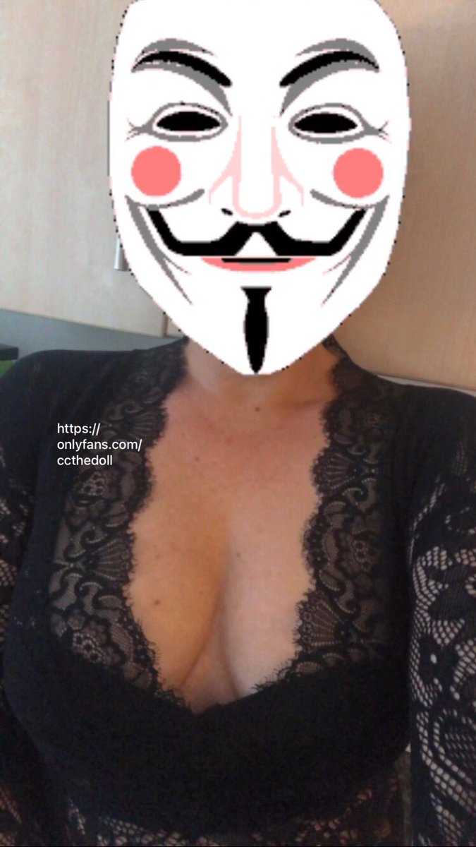 CcTheDoll1's tweet photo. Sunday funday subscribe to my OF account 🎭🦶✅😘🏃‍♂️🧎🏻‍♂️🫡 https://t.co/vw3rs9kjUN https://t.co/JGIS6A1pSO
