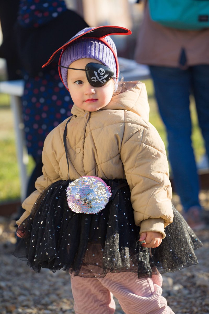 stlprogram's tweet image. ARRR you ready for Halloween? Make sure your child's Halloween costume doesn't put their eyes at risk of injury! Have a safe and fun Halloween!