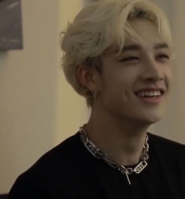 skzxfeliix's tweet photo. Otro hilo de bangchan rubio porque siempre es necesario. https://t.co/sISOaOXFKv