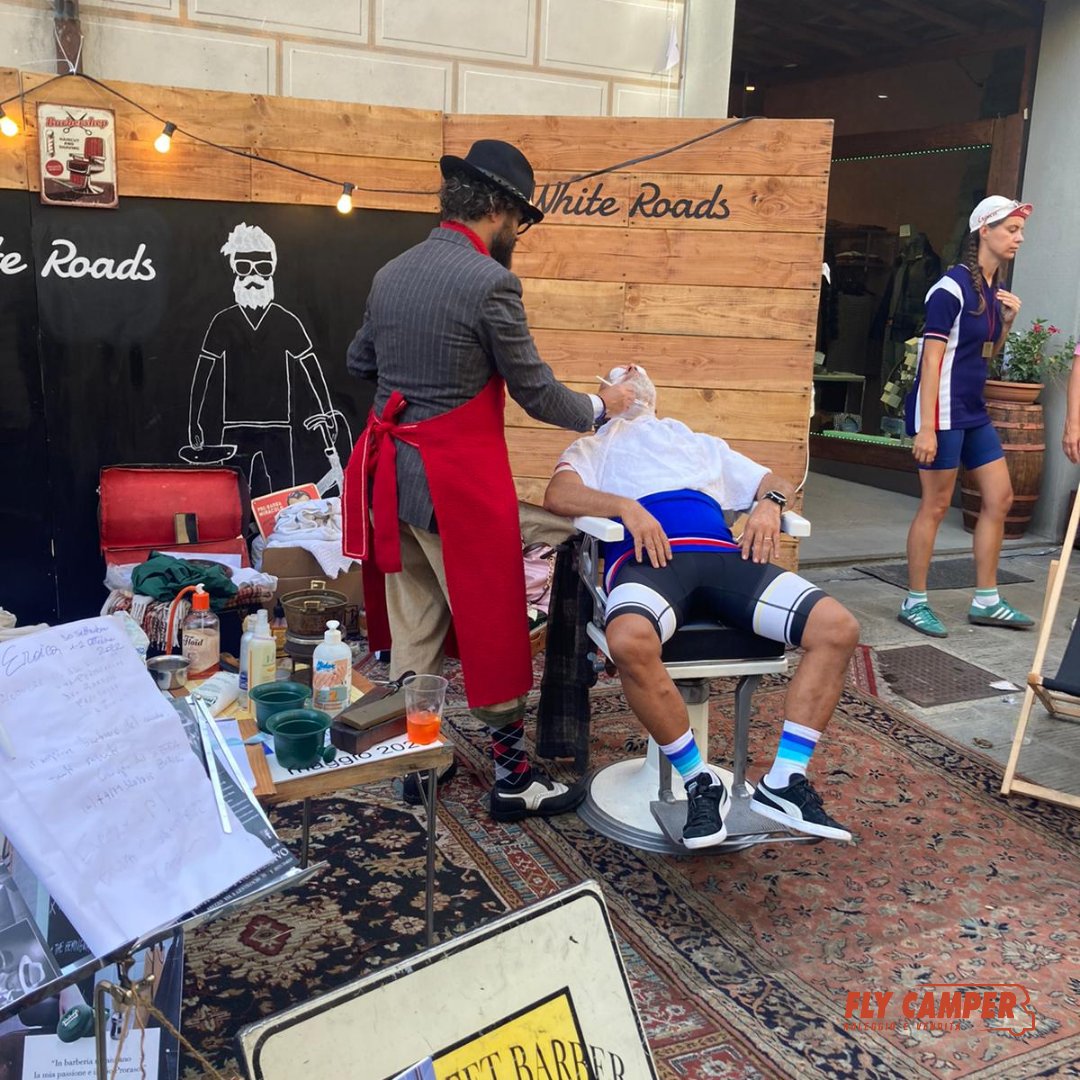 FlyCamper's tweet photo. Here we are📍
#FlyCamper sponsor tecnico dell'Eroica di Gaiole in Chianti 🐓
Presenti a questo bellissimo evento nella magica cornice del Chianti 🍷 nel cuore ❤️ della Toscana.
Camper e Bici... Un binomio perfetto ❤️
🔗 https://t.co/zCcOrYFUV6
#camper #eroica #leroica https://t.co/DMdKonRuec