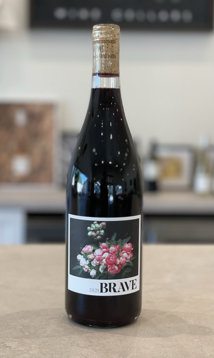 smithstorywines's tweet photo. This time last year, in the vineyard checking on the #sonomamountain #syrah for the #2021SmithStoryBrave #carbonicsyrah π Read all about this gorgeous #wine on https://t.co/bmaILDWa2H ππΌππΌππΌ https://t.co/Dhgup9a7us