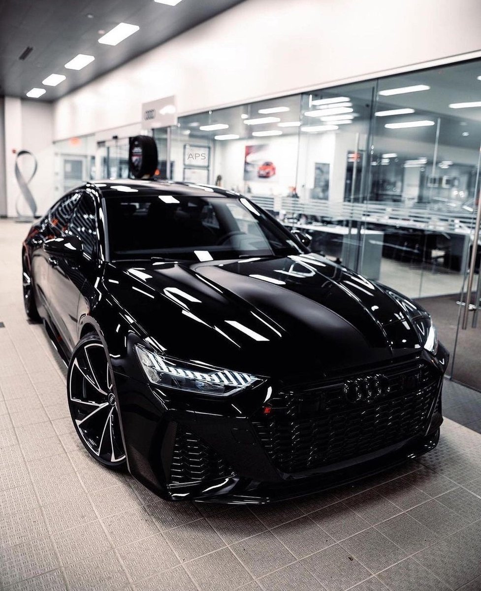 WorldWideCarsTM's tweet photo. Black Audi RS7 😳 https://t.co/4PuJlW0SPh